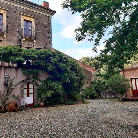 Villa La Rocca Della Rosa Zafferana Etnea Exterior foto
