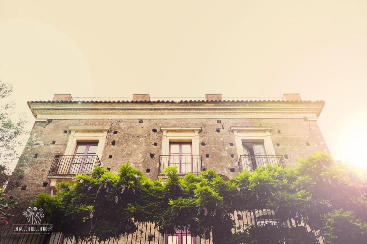Villa La Rocca Della Rosa Zafferana Etnea Exterior foto