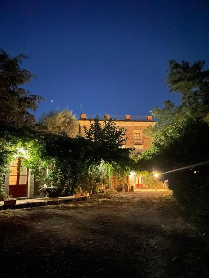 Villa La Rocca Della Rosa Zafferana Etnea Exterior foto